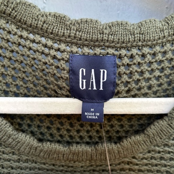 Gap Khaki Crochet Sweater, BNWT, size M - Picture 8 of 10